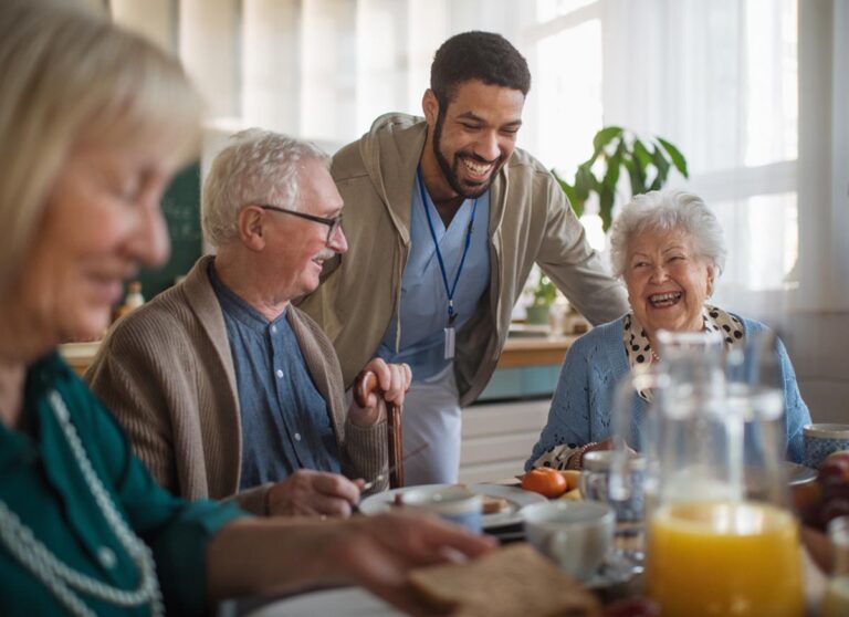 4 Ways a Senior Living Community Can Ensure Your Loved One’s Safety